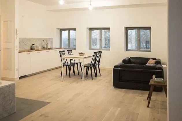 Stüdyo (2.OG, rechts, 2)