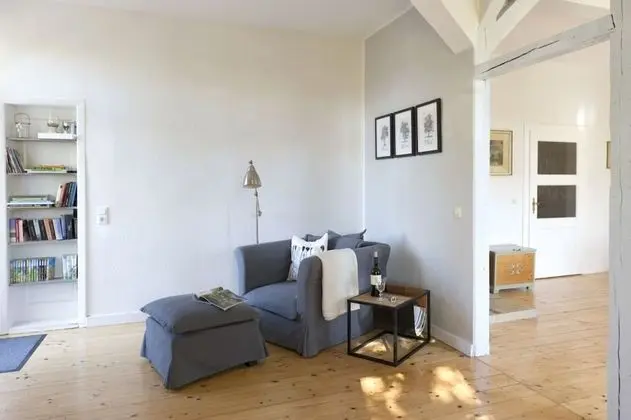 Family Apart Daire, Bahçe Manzaralı