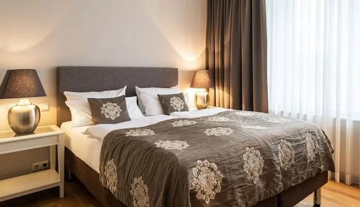 Business Tek Büyük Yataklı Oda