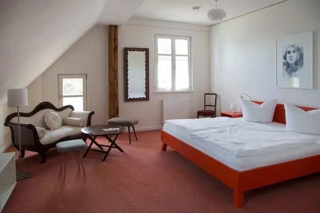 Comfort Tek Büyük Yataklı Oda