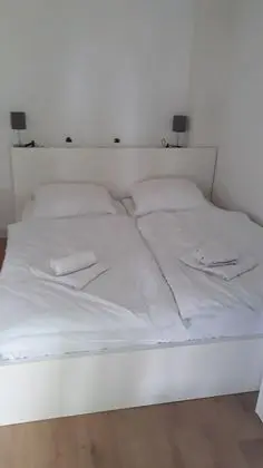 Daire, 2 Yatak Odası, Bahçe Manzaralı