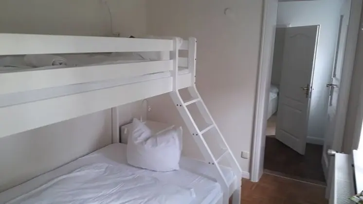 Daire, 2 Yatak Odası, Bahçe Manzaralı