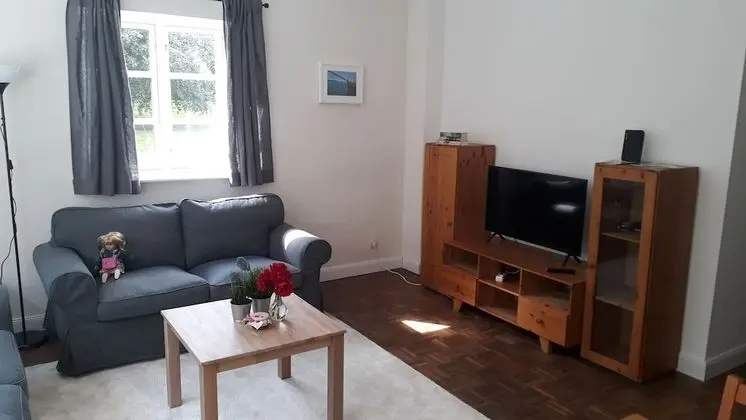 Daire, 2 Yatak Odası, Bahçe Manzaralı