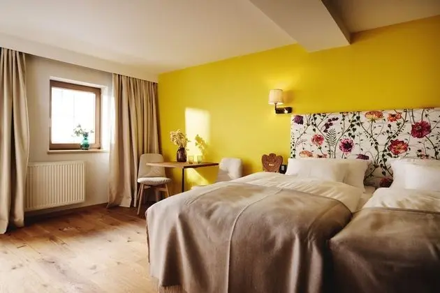 Classic Tek Büyük Yataklı Oda