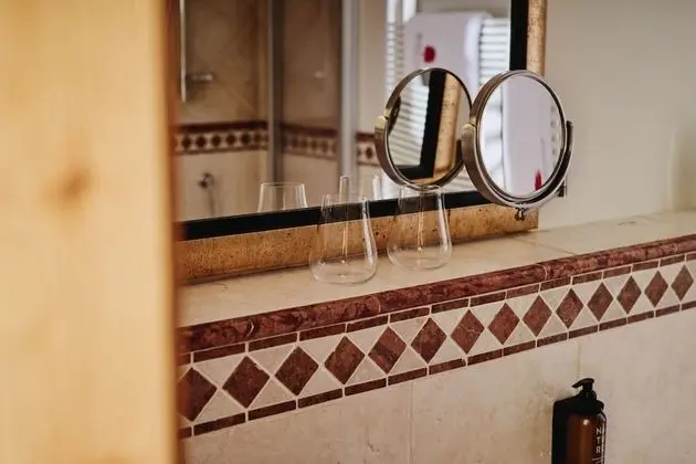 Classic Tek Büyük Yataklı Oda