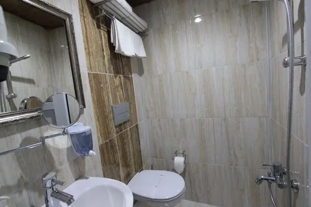 Traditional İki Ayrı Yataklı Oda