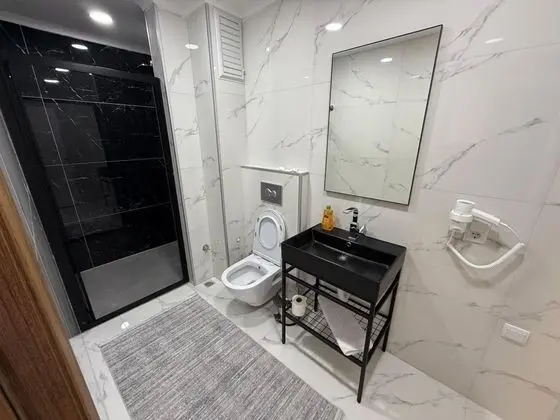 Apartment, Deniz ve Şehir Manzaralı, Balkonlu
