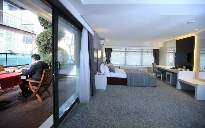Executive Tek Büyük Yataklı Oda