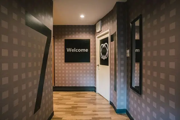 Private Single Room with Shared Bathroom