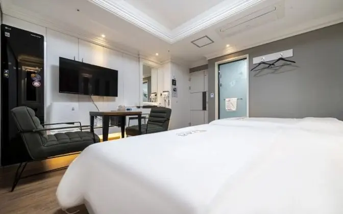 Oda (Suite Twin Room-Tempur Mattress (Brea)