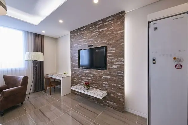 Deluxe Tek Büyük Yataklı Oda