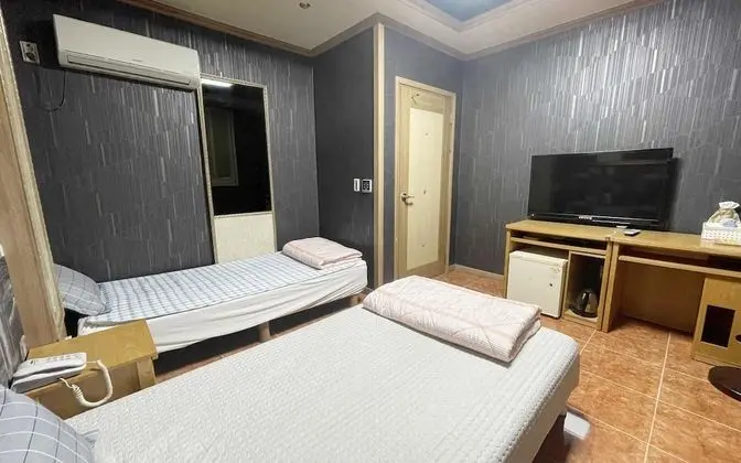 Oda (Two Room)