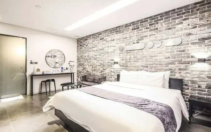 Oda (Luxury (styler & air purifier availab)