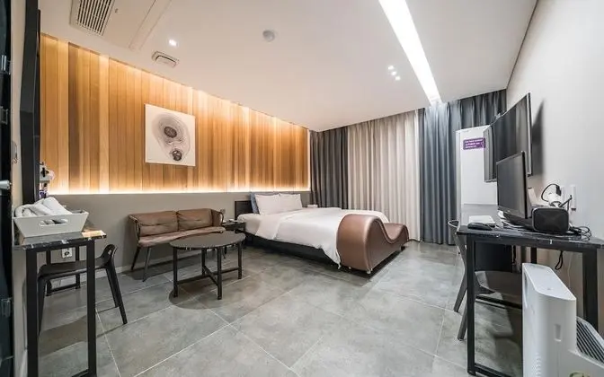 Oda (Luxury (styler & air purifier availab)