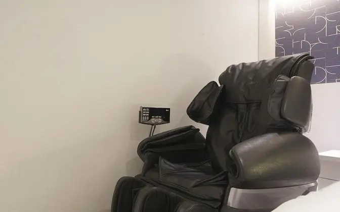 Oda (Deluxe (Massage Chair Air Purifier Ne)