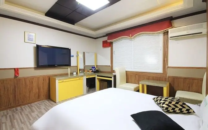 Oda (Standard room (Netflix Available))