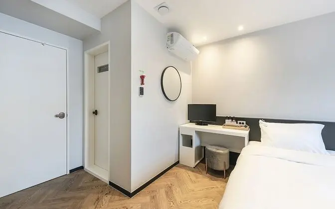 Oda (Twin-double bed and single bed)