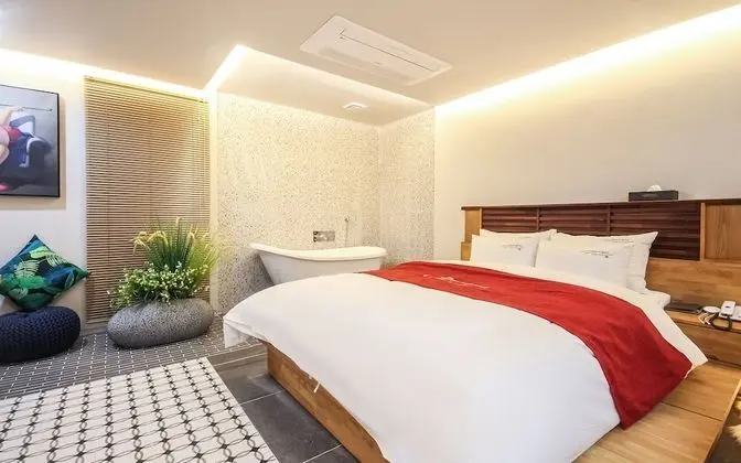 Oda (Special room (with styler / Netflix a)