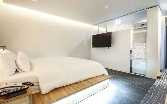 Oda (Special room (with styler / Netflix a)