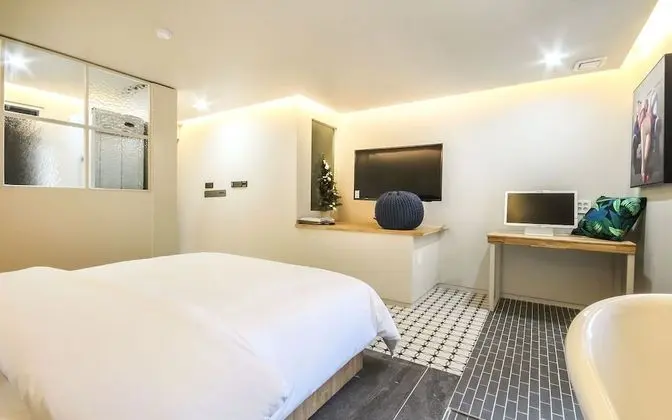 Oda (Special room (with styler / Netflix a)