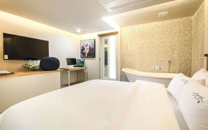 Oda (Special room (with styler / Netflix a)