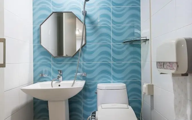 Oda (Mini Room (Netflix bidet PC))