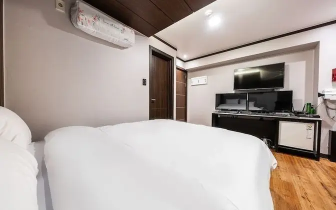 Oda (Couple PC-4560 GTX1050 RAM 16GB/32 in)