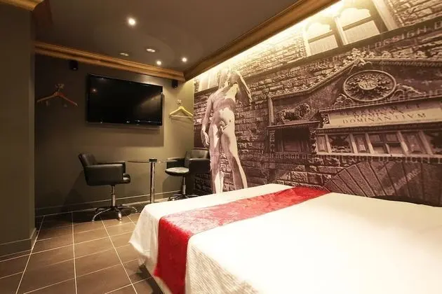 Oda (Special room (Netflix Available 65-in)