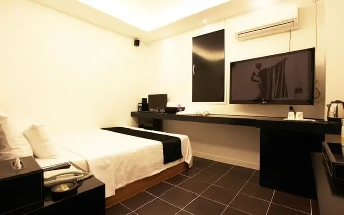 Oda (Standard room (available for watching)