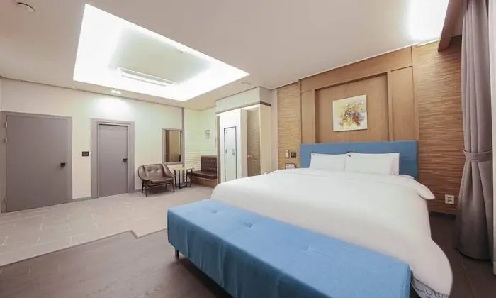 Deluxe Tek Büyük Yataklı Oda