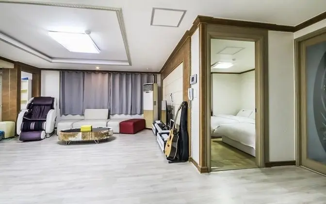 Oda (Condo Type Special Room(Netflix))