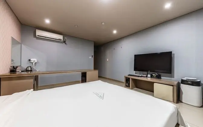 Oda (Special room (Netflix & YouTube viewi)