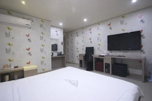 Oda (Special room (Netflix & YouTube viewi)