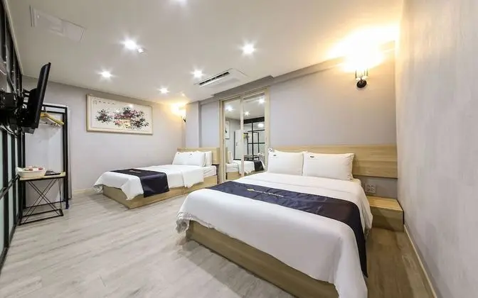 Oda (Event Room A (Massage Chair Styler Ne)