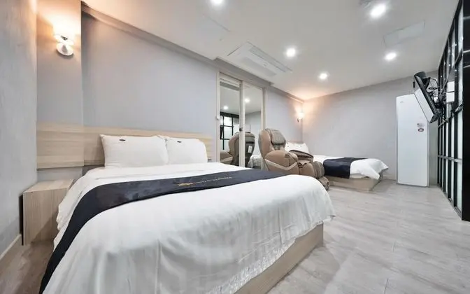 Oda (Event Room A (Massage Chair Styler Ne)