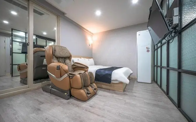 Oda (Event Room A (Massage Chair Styler Ne)