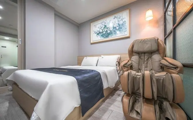 Oda (Event Room B (Massage Chair Styler Ne)