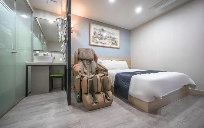 Oda (Event Room C (Massage Chair Styler Ne)