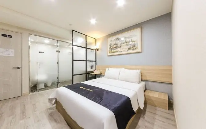 Oda (Event Room C (Massage Chair Styler Ne)