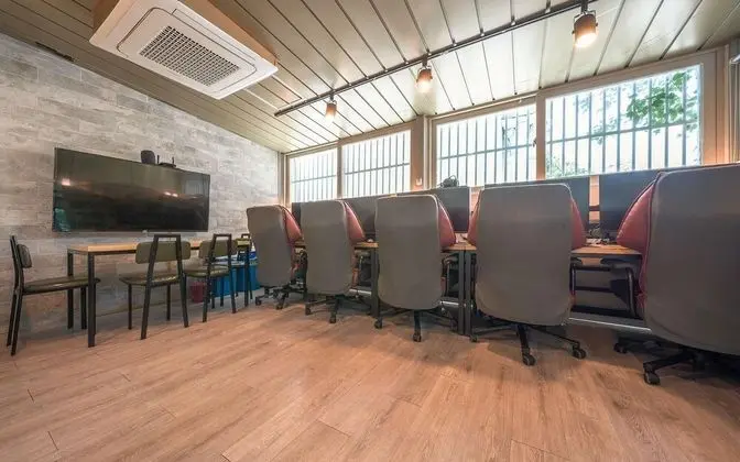 Oda (Event Room C (Massage Chair Styler Ne)