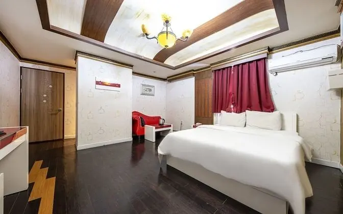 Oda (Deluxe room (Netflix available))