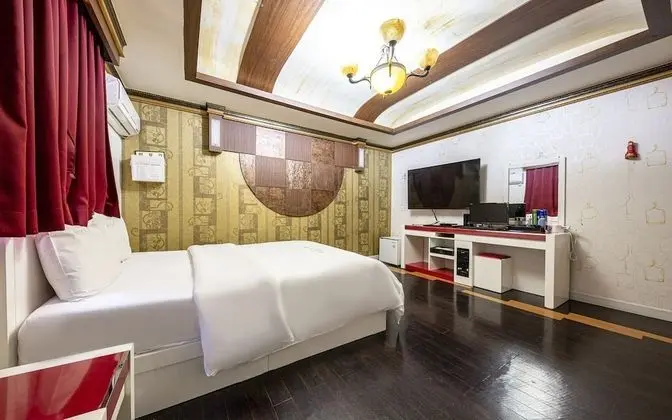 Oda (Deluxe room (Netflix available))