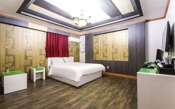 Oda (Deluxe room (Netflix available))