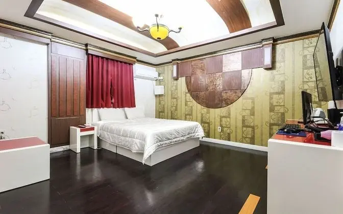 Oda (Deluxe room (Netflix available))
