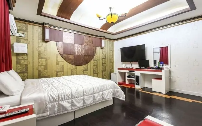 Oda (Deluxe room (Netflix available))