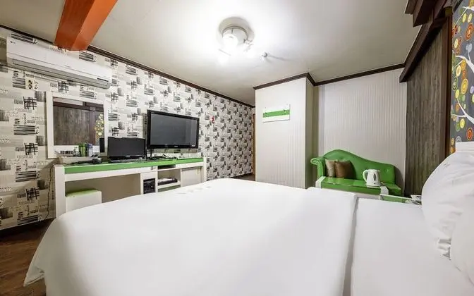 Oda (Standard room (Netflix available))