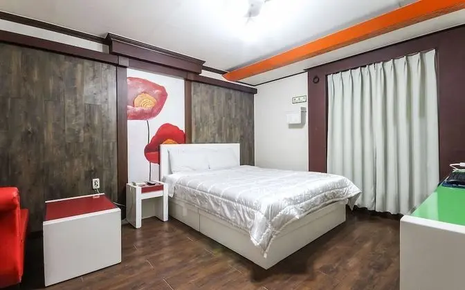 Oda (Standard room (Netflix available))