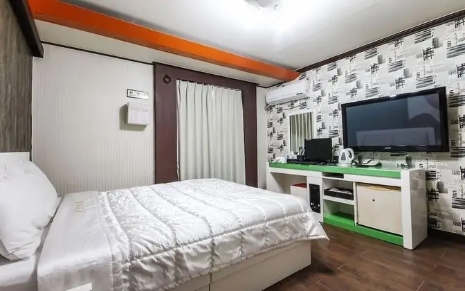 Oda (Standard room (Netflix available))