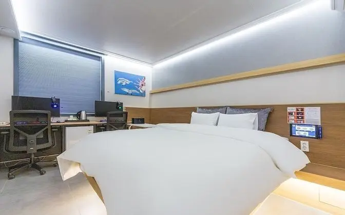 Oda (Deluxe Room (No Hard 2PC 65 inch))