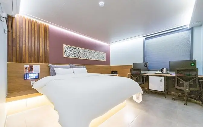 Oda (Deluxe Room (No Hard 2PC 65 inch))